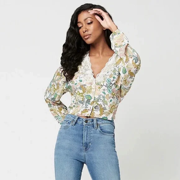 BUFFALO DAVID BITTON | Raquel Lace Trim Blouse - Picture 9 of 10